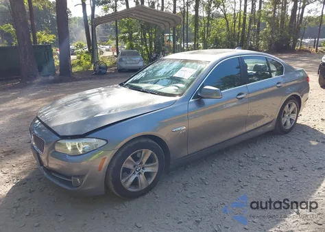 2012 BMW 528I xDrive z USA, uszkodzony, nr VIN WBAXH5C52CDW09144